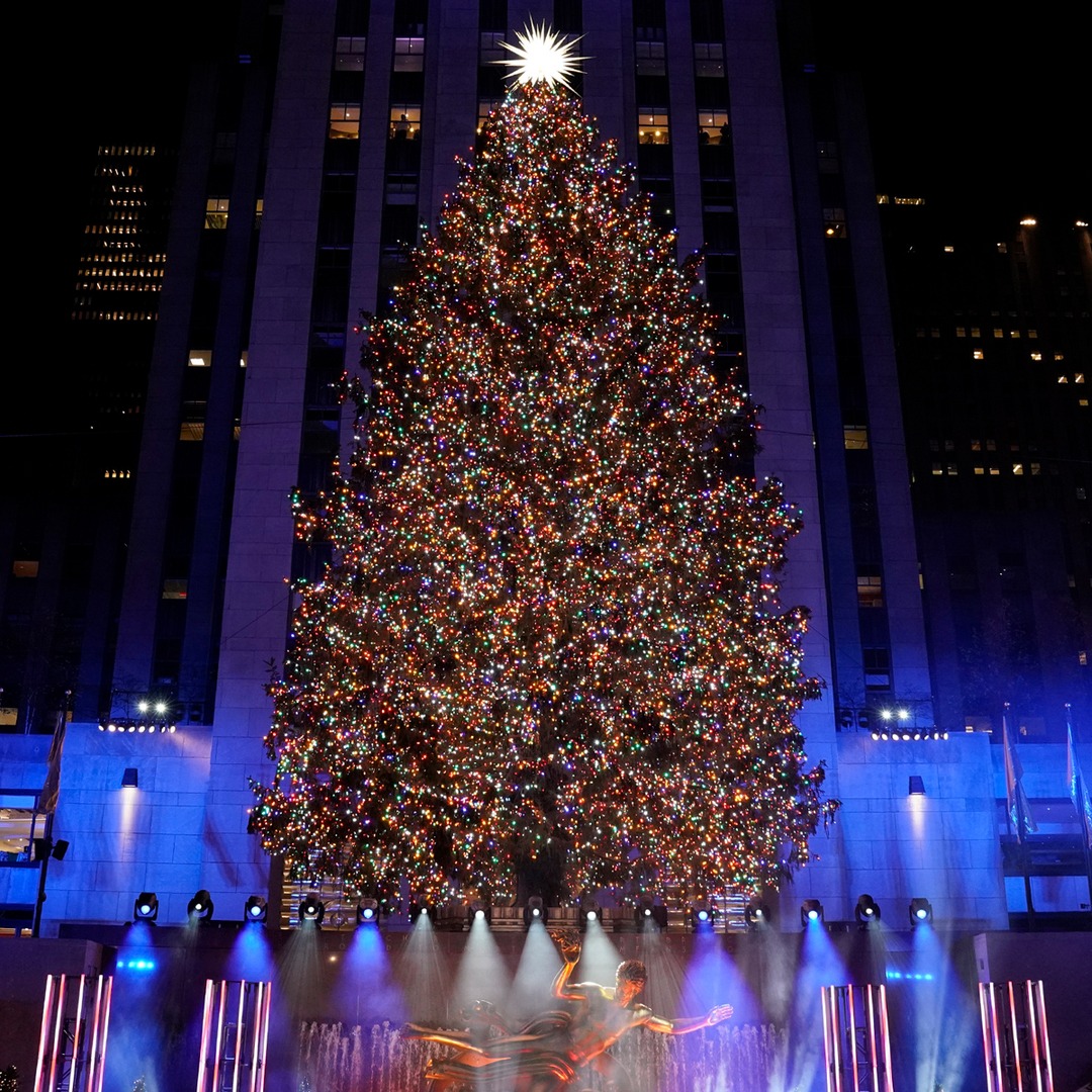 How to Watch NBC’s 2022 Rockefeller Christmas Tree Lighting Ceremony